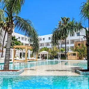 apartamentos-xaloc-sant-antoni-de-portmany-ibiza.ibizaislandhotels.net/